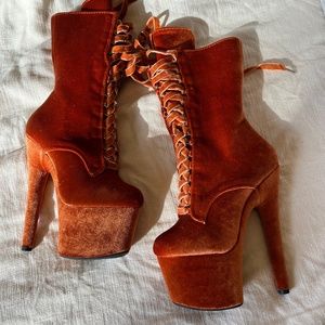 Pole Heels